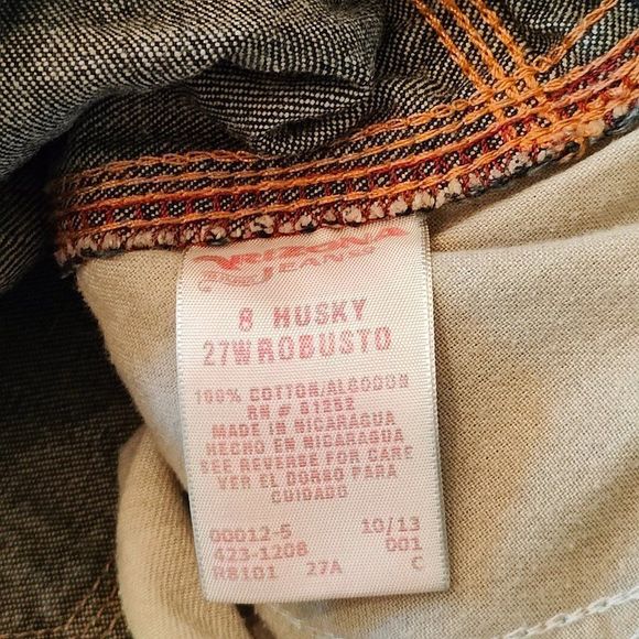 Girls Jean Shorts - Arizona Jeans -  Size 8 Husky - No Fraying. - Picture 11 of 11